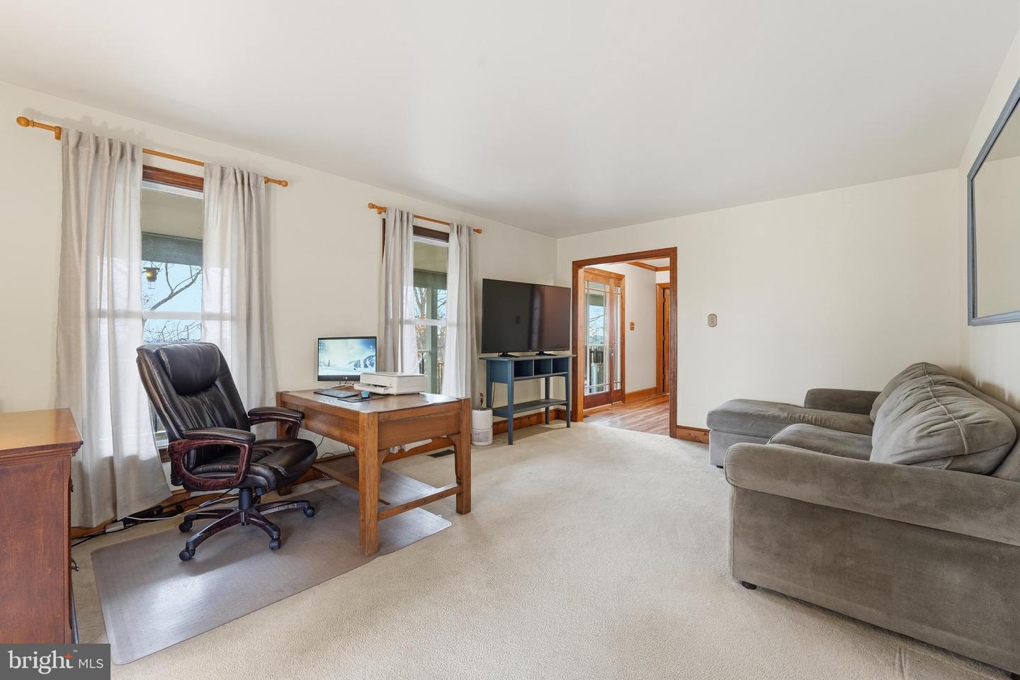 7406 BEAR WALLOW DR, WARRENTON, Virginia 20186, 4 Bedrooms Bedrooms, 12 Rooms Rooms,3 BathroomsBathrooms,Residential,For sale,7406 BEAR WALLOW DR,VAFQ2019902 MLS # VAFQ2019902