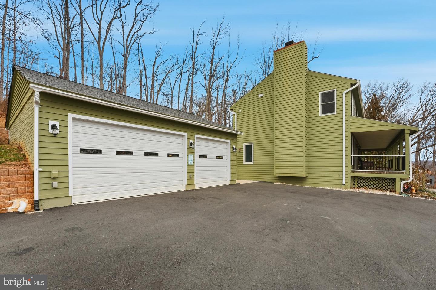 7406 BEAR WALLOW DR, WARRENTON, Virginia 20186, 4 Bedrooms Bedrooms, 12 Rooms Rooms,3 BathroomsBathrooms,Residential,For sale,7406 BEAR WALLOW DR,VAFQ2019902 MLS # VAFQ2019902