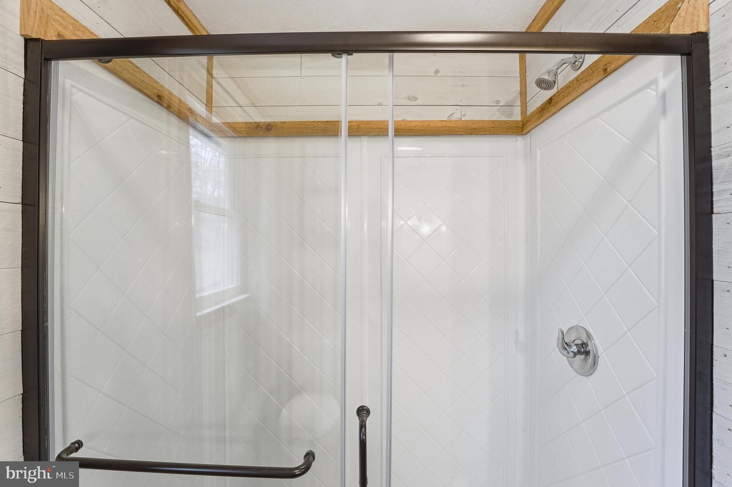 7406 BEAR WALLOW DR, WARRENTON, Virginia 20186, 4 Bedrooms Bedrooms, 12 Rooms Rooms,3 BathroomsBathrooms,Residential,For sale,7406 BEAR WALLOW DR,VAFQ2019902 MLS # VAFQ2019902