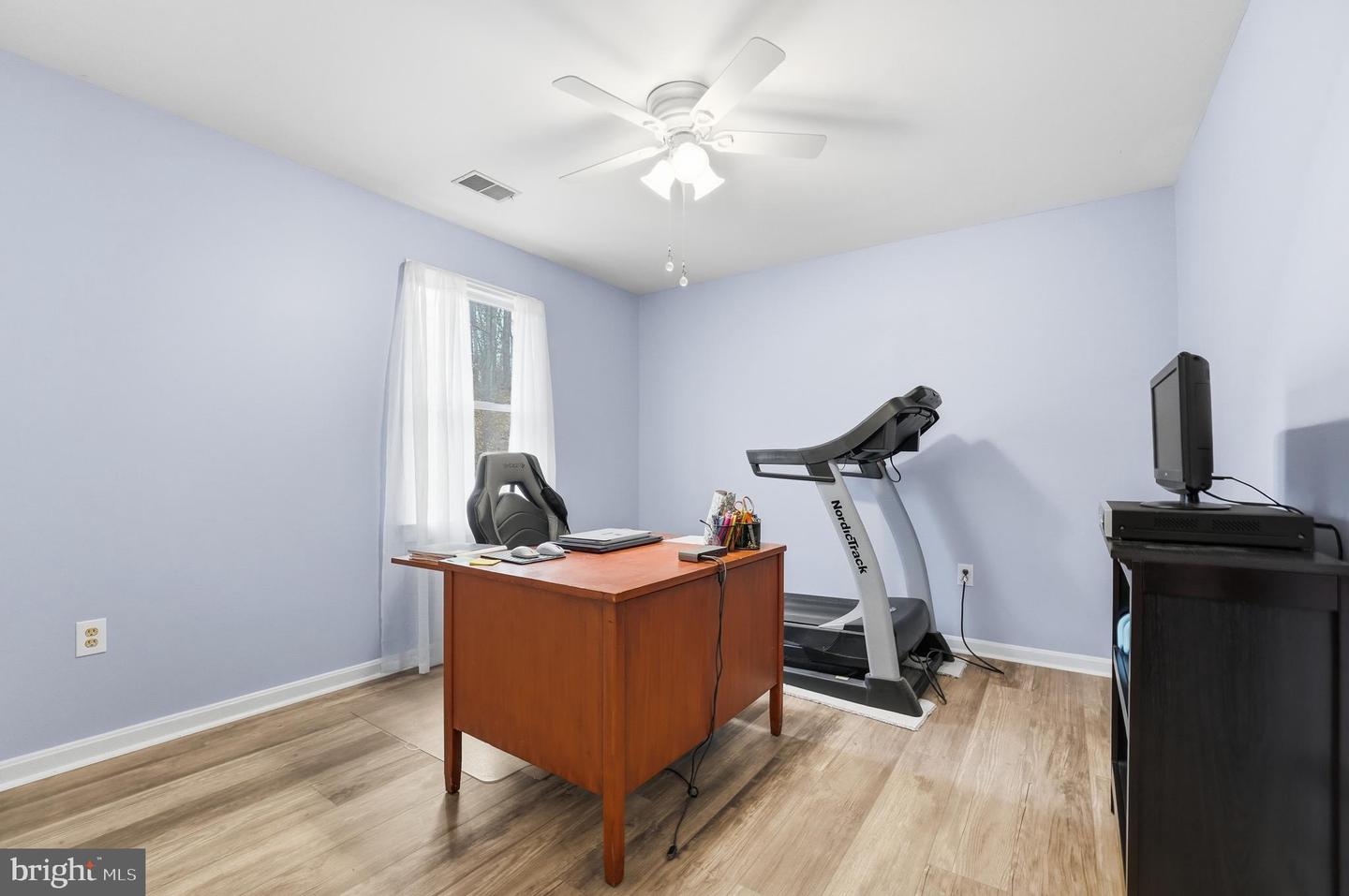 7406 BEAR WALLOW DR, WARRENTON, Virginia 20186, 4 Bedrooms Bedrooms, 12 Rooms Rooms,3 BathroomsBathrooms,Residential,For sale,7406 BEAR WALLOW DR,VAFQ2019902 MLS # VAFQ2019902