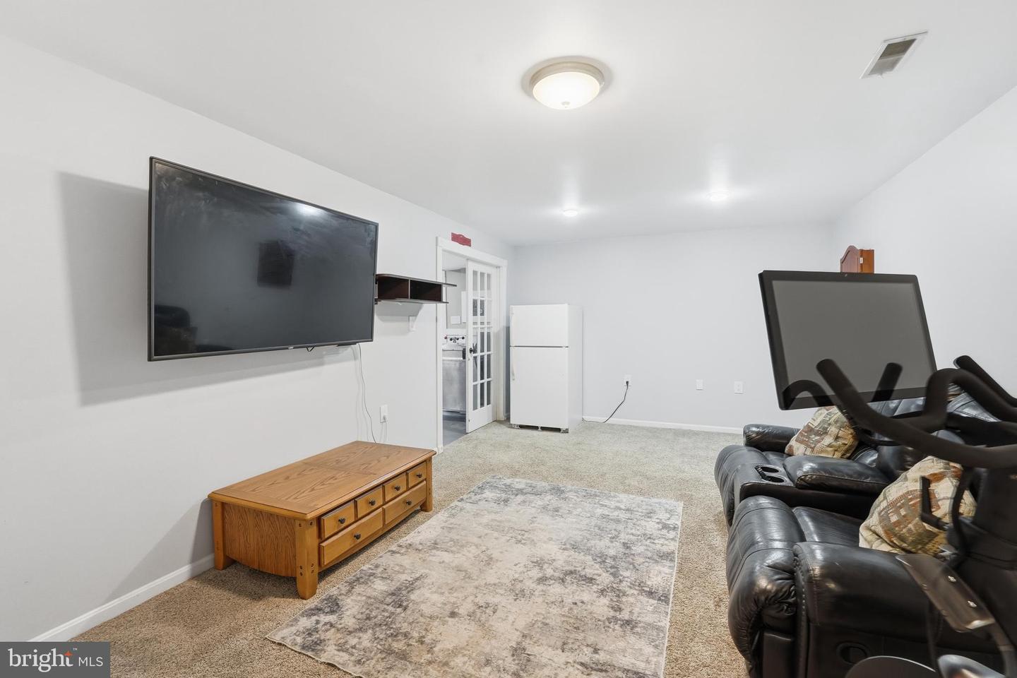 7406 BEAR WALLOW DR, WARRENTON, Virginia 20186, 4 Bedrooms Bedrooms, 12 Rooms Rooms,3 BathroomsBathrooms,Residential,For sale,7406 BEAR WALLOW DR,VAFQ2019902 MLS # VAFQ2019902