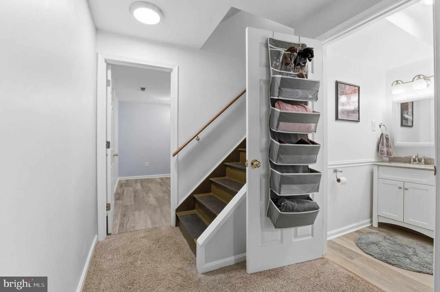 7406 BEAR WALLOW DR, WARRENTON, Virginia 20186, 4 Bedrooms Bedrooms, 12 Rooms Rooms,3 BathroomsBathrooms,Residential,For sale,7406 BEAR WALLOW DR,VAFQ2019902 MLS # VAFQ2019902