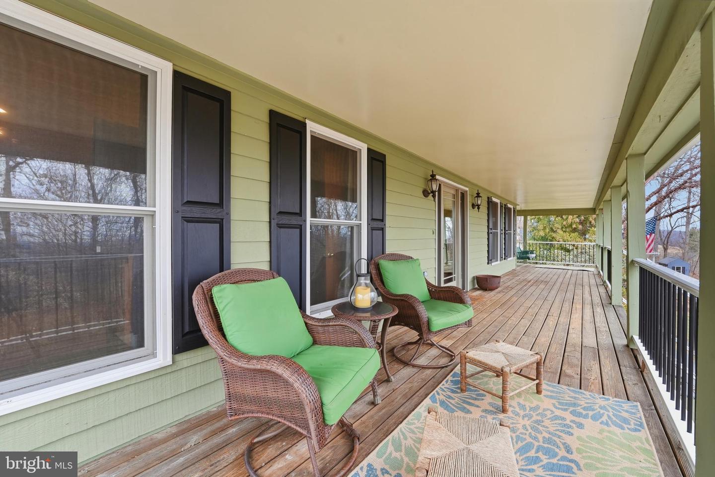 7406 BEAR WALLOW DR, WARRENTON, Virginia 20186, 4 Bedrooms Bedrooms, 12 Rooms Rooms,3 BathroomsBathrooms,Residential,For sale,7406 BEAR WALLOW DR,VAFQ2019902 MLS # VAFQ2019902