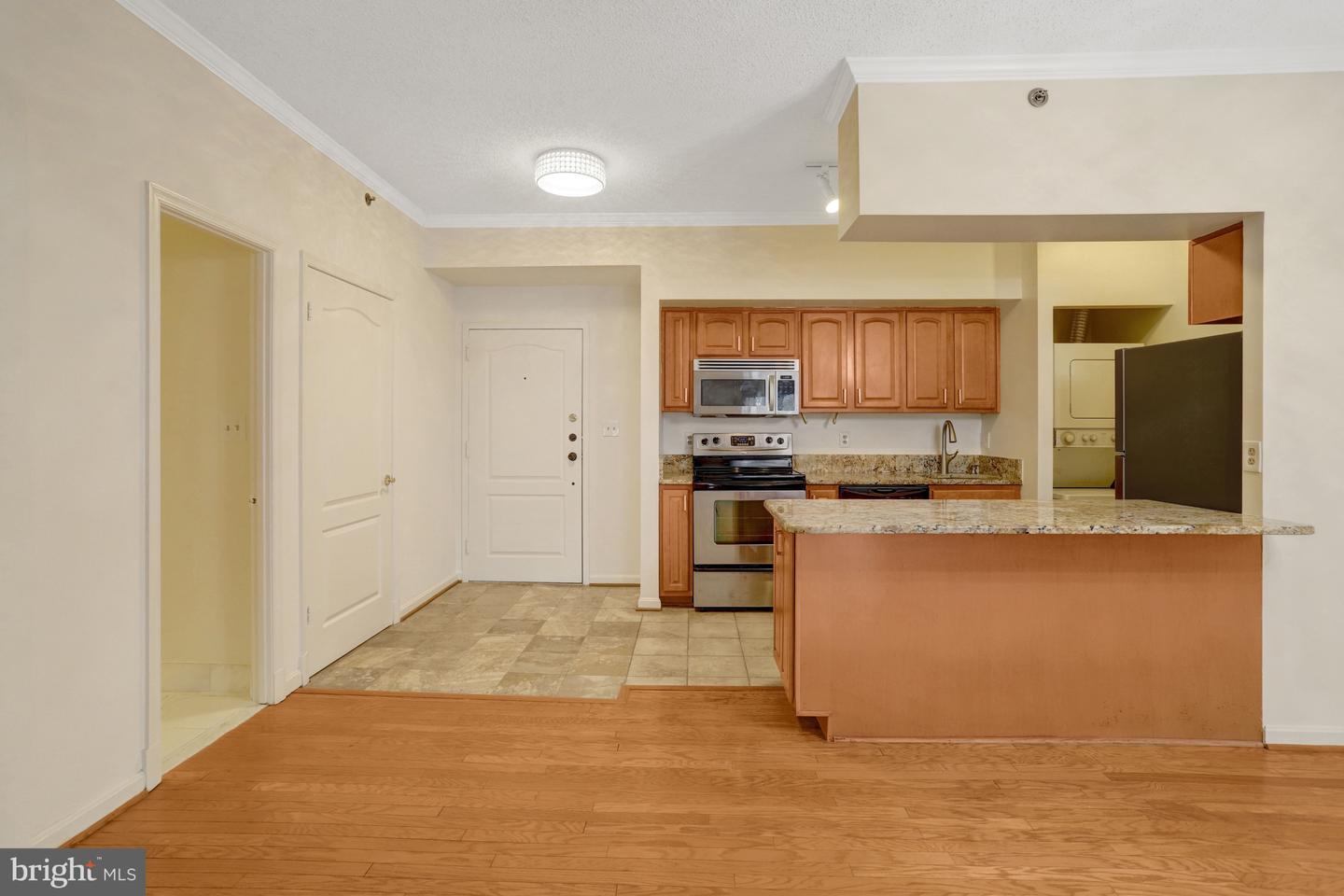 1211 S EADS ST #1011, ARLINGTON, Virginia 22202, 1 Bedroom Bedrooms, ,1 BathroomBathrooms,Residential,For sale,1211 S EADS ST #1011,VAAR2066900 MLS # VAAR2066900 1211 S EADS ST #1011, ARLINGTON, Virginia 22202, 1 Bedroom Bedrooms, ,1 BathroomBathrooms,Residential,For sale,1211 S EADS ST #1011,VAAR2066900 MLS # VAAR2066900