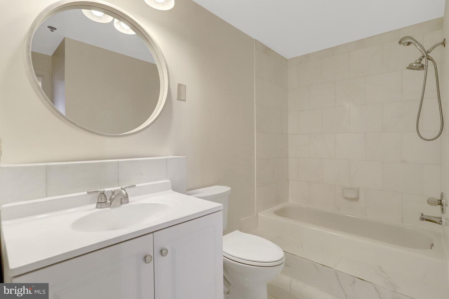 1211 S EADS ST #1011, ARLINGTON, Virginia 22202, 1 Bedroom Bedrooms, ,1 BathroomBathrooms,Residential,For sale,1211 S EADS ST #1011,VAAR2066900 MLS # VAAR2066900 1211 S EADS ST #1011, ARLINGTON, Virginia 22202, 1 Bedroom Bedrooms, ,1 BathroomBathrooms,Residential,For sale,1211 S EADS ST #1011,VAAR2066900 MLS # VAAR2066900