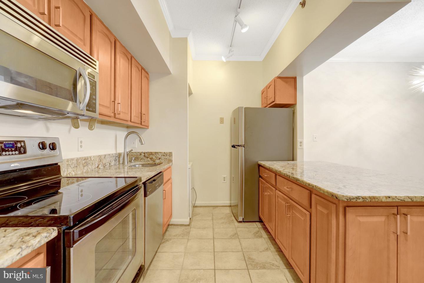 1211 S EADS ST #1011, ARLINGTON, Virginia 22202, 1 Bedroom Bedrooms, ,1 BathroomBathrooms,Residential,For sale,1211 S EADS ST #1011,VAAR2066900 MLS # VAAR2066900 1211 S EADS ST #1011, ARLINGTON, Virginia 22202, 1 Bedroom Bedrooms, ,1 BathroomBathrooms,Residential,For sale,1211 S EADS ST #1011,VAAR2066900 MLS # VAAR2066900