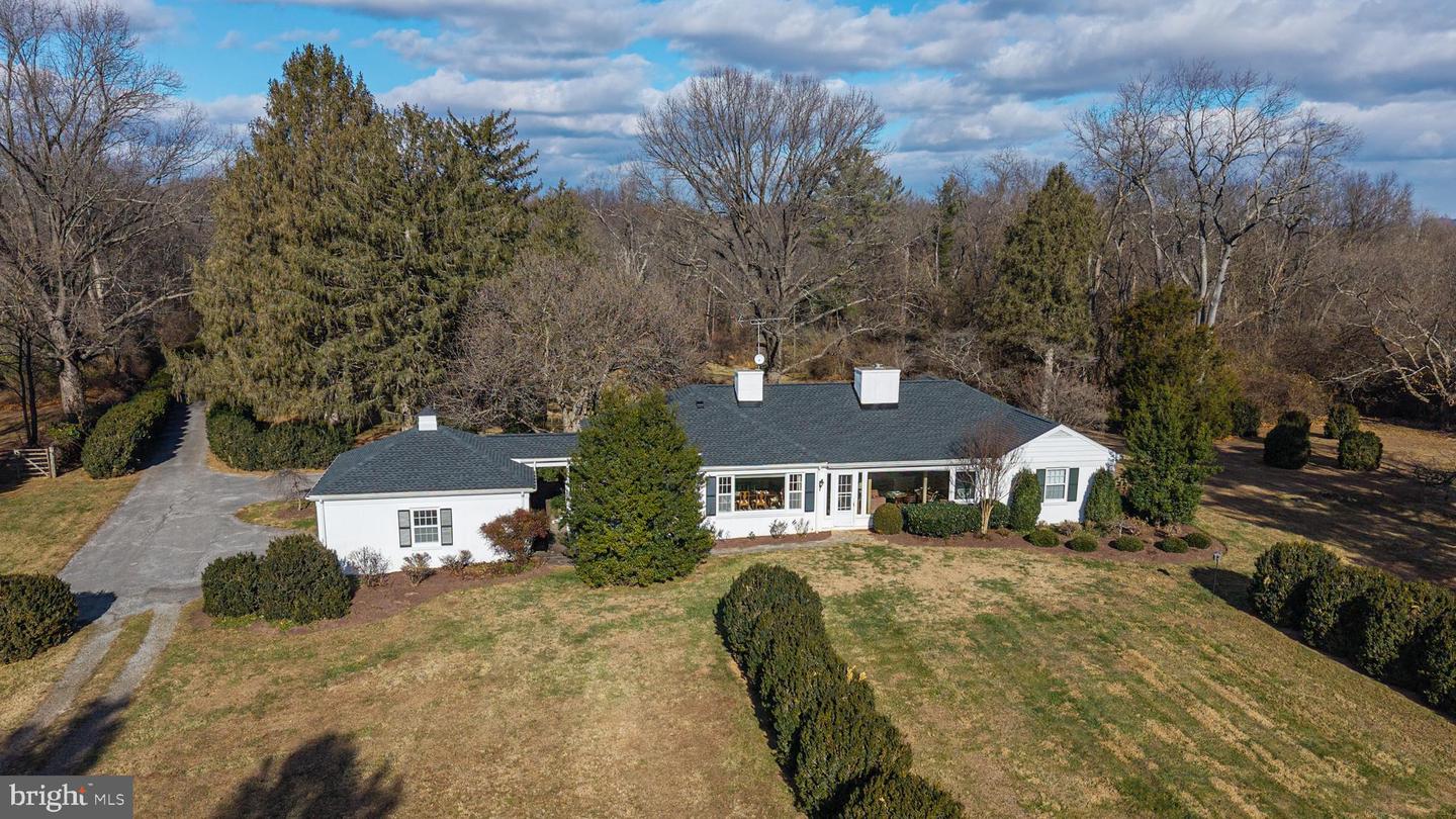 374 CLAY HILL RD, BOYCE, Virginia 22620, 2 Bedrooms Bedrooms, 7 Rooms Rooms,2 BathroomsBathrooms,Residential,For sale,374 CLAY HILL RD,VACL2006280 MLS # VACL2006280 374 CLAY HILL RD, BOYCE, Virginia 22620, 2 Bedrooms Bedrooms, 7 Rooms Rooms,2 BathroomsBathrooms,Residential,For sale,374 CLAY HILL RD,VACL2006280 MLS # VACL2006280