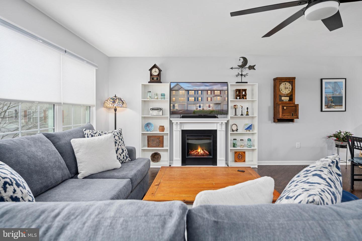 787 GENERAL WALLACE CT, WARRENTON, Virginia 20186, 3 Bedrooms Bedrooms, ,2 BathroomsBathrooms,Residential,For sale,787 GENERAL WALLACE CT,VAFQ2019956 MLS # VAFQ2019956