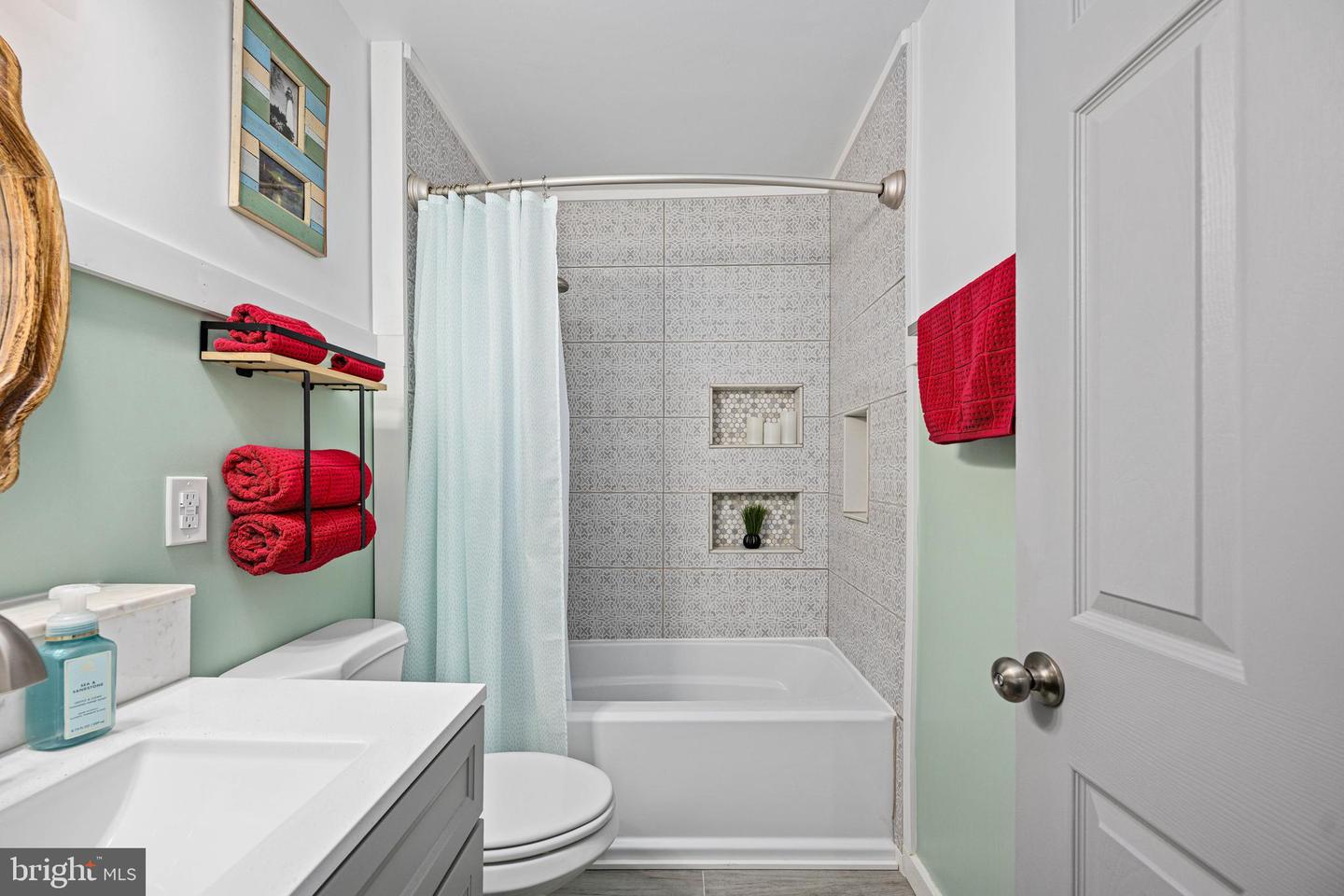 787 GENERAL WALLACE CT, WARRENTON, Virginia 20186, 3 Bedrooms Bedrooms, ,2 BathroomsBathrooms,Residential,For sale,787 GENERAL WALLACE CT,VAFQ2019956 MLS # VAFQ2019956