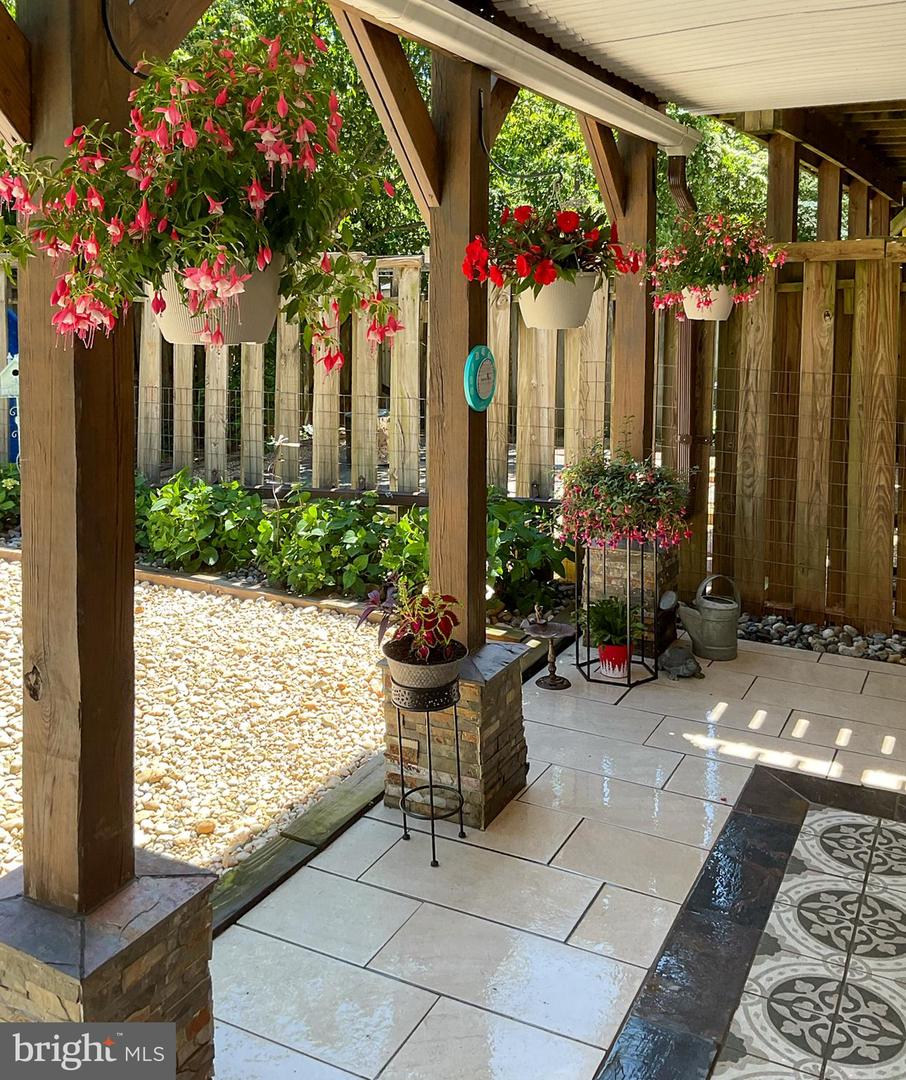 787 GENERAL WALLACE CT, WARRENTON, Virginia 20186, 3 Bedrooms Bedrooms, ,2 BathroomsBathrooms,Residential,For sale,787 GENERAL WALLACE CT,VAFQ2019956 MLS # VAFQ2019956