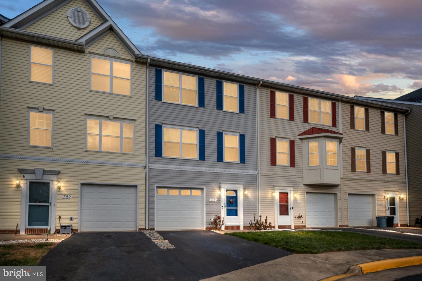 787 GENERAL WALLACE CT, WARRENTON, Virginia 20186, 3 Bedrooms Bedrooms, ,2 BathroomsBathrooms,Residential,For sale,787 GENERAL WALLACE CT,VAFQ2019956 MLS # VAFQ2019956