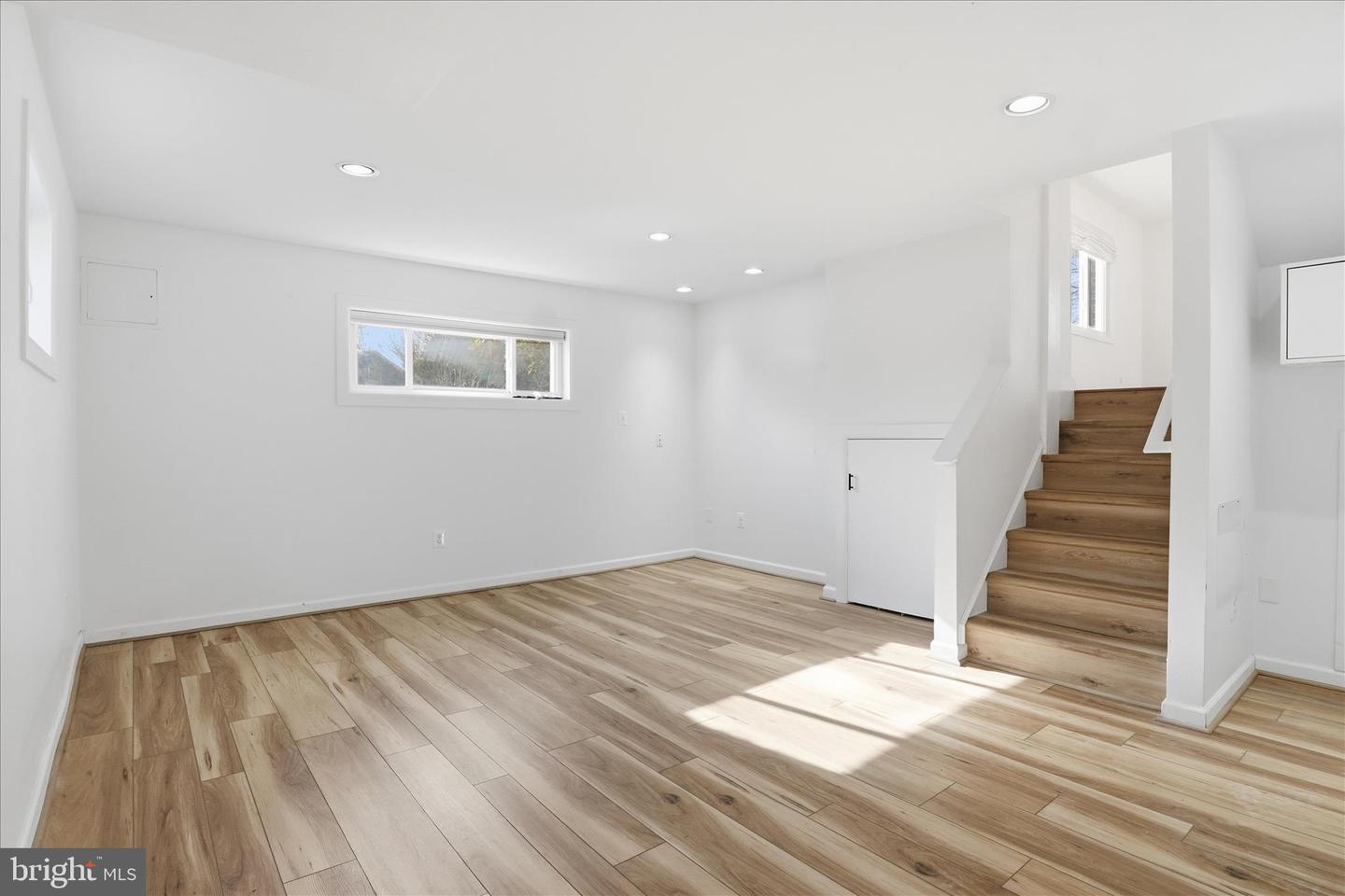 5201 RICHENBACHER AVE, ALEXANDRIA, Virginia 22304, 3 Bedrooms Bedrooms, ,2 BathroomsBathrooms,Residential,For sale,5201 RICHENBACHER AVE,VAAX2052556 MLS # VAAX2052556