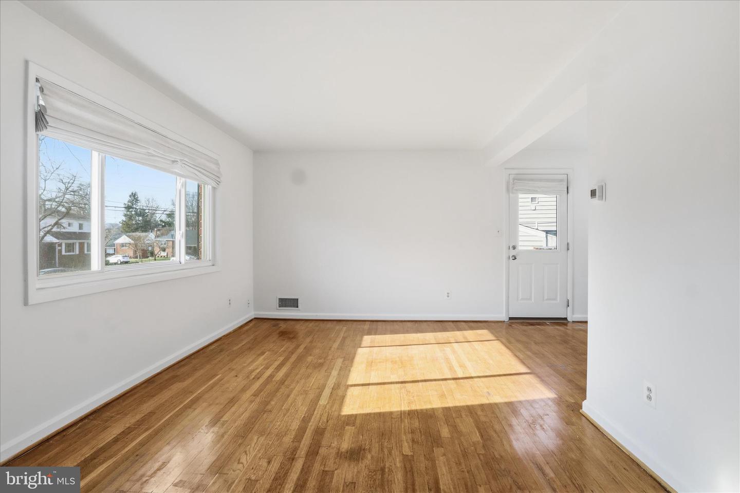 5201 RICHENBACHER AVE, ALEXANDRIA, Virginia 22304, 3 Bedrooms Bedrooms, ,2 BathroomsBathrooms,Residential,For sale,5201 RICHENBACHER AVE,VAAX2052556 MLS # VAAX2052556