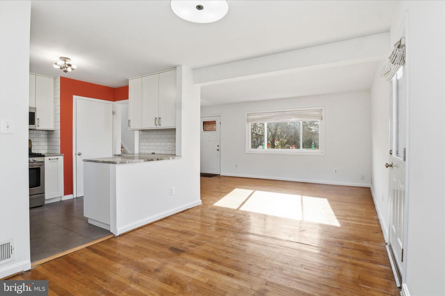 5201 RICHENBACHER AVE, ALEXANDRIA, Virginia 22304, 3 Bedrooms Bedrooms, ,2 BathroomsBathrooms,Residential,For sale,5201 RICHENBACHER AVE,VAAX2052556 MLS # VAAX2052556