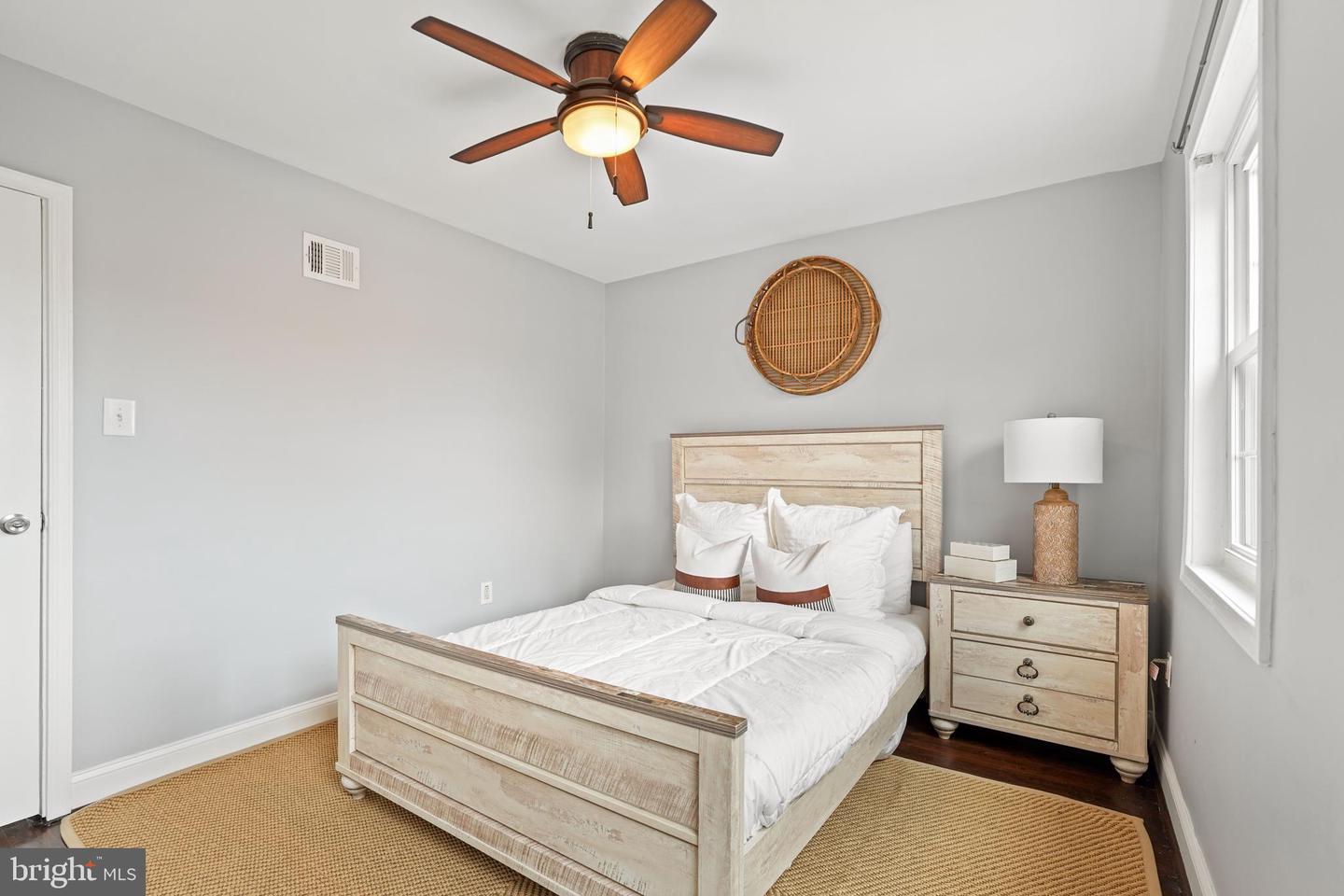 44 DALE ST, ALEXANDRIA, Virginia 22305, 3 Bedrooms Bedrooms, ,2 BathroomsBathrooms,Residential,For sale,44 DALE ST,VAAX2052622 MLS # VAAX2052622