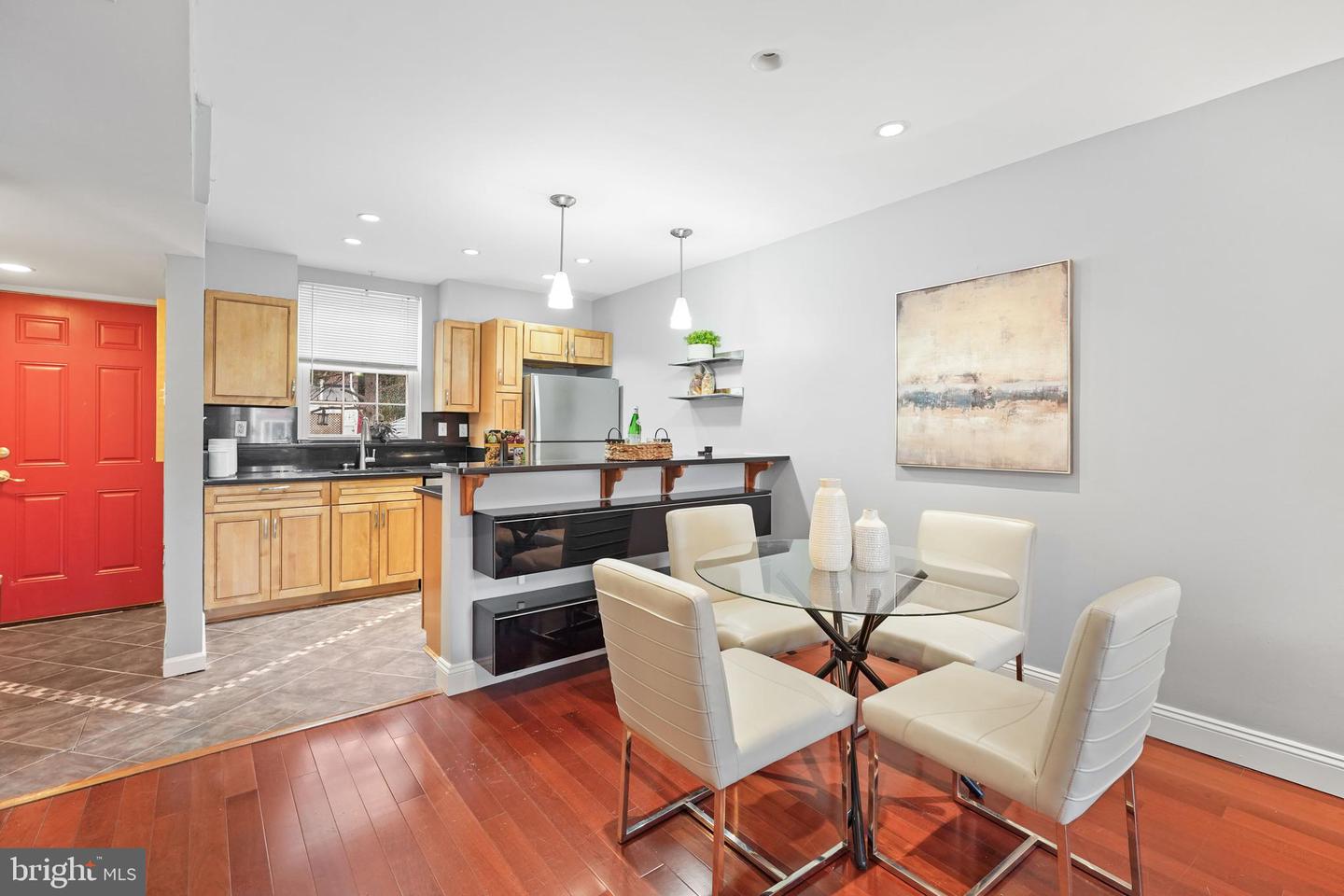 44 DALE ST, ALEXANDRIA, Virginia 22305, 3 Bedrooms Bedrooms, ,2 BathroomsBathrooms,Residential,For sale,44 DALE ST,VAAX2052622 MLS # VAAX2052622