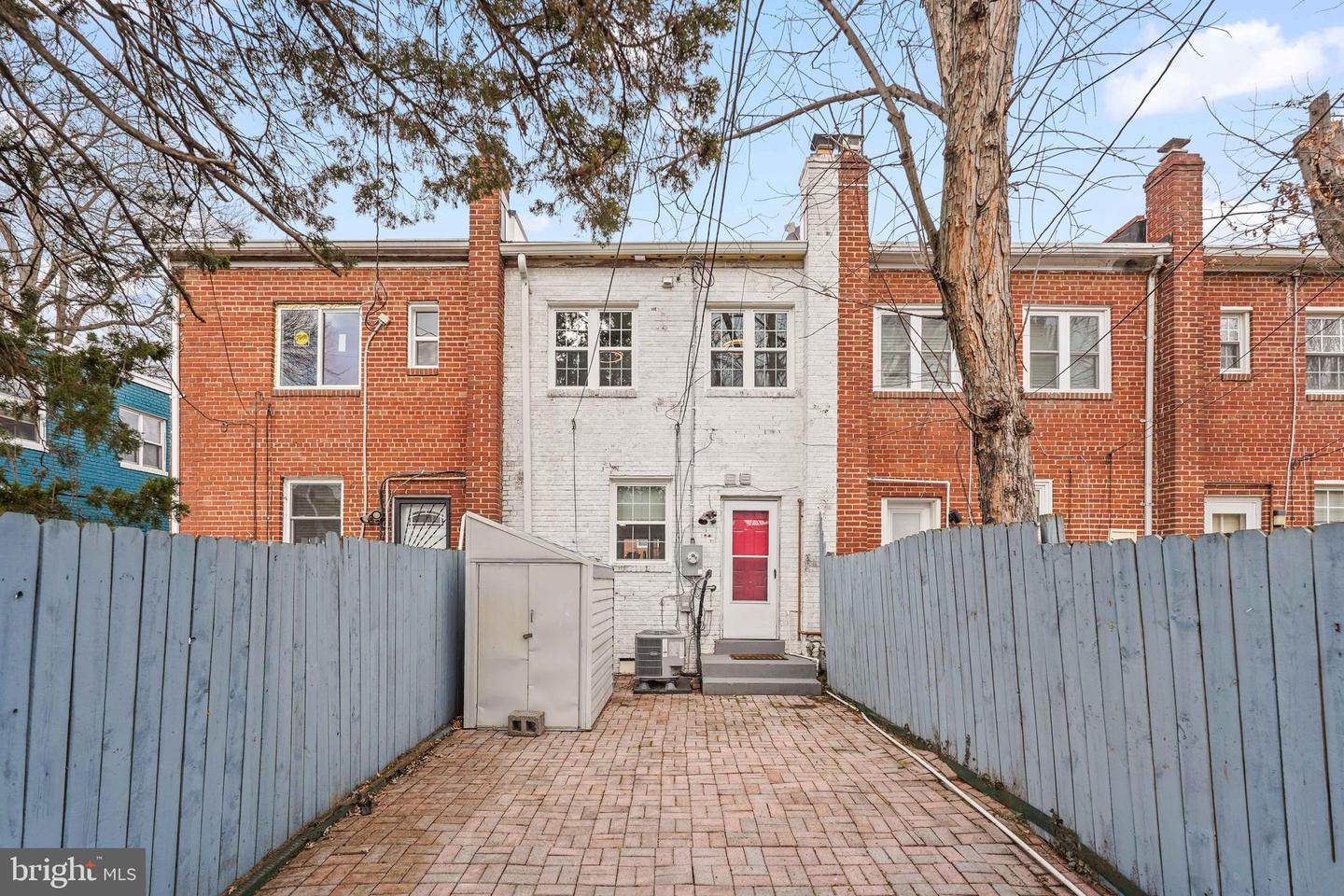 44 DALE ST, ALEXANDRIA, Virginia 22305, 3 Bedrooms Bedrooms, ,2 BathroomsBathrooms,Residential,For sale,44 DALE ST,VAAX2052622 MLS # VAAX2052622