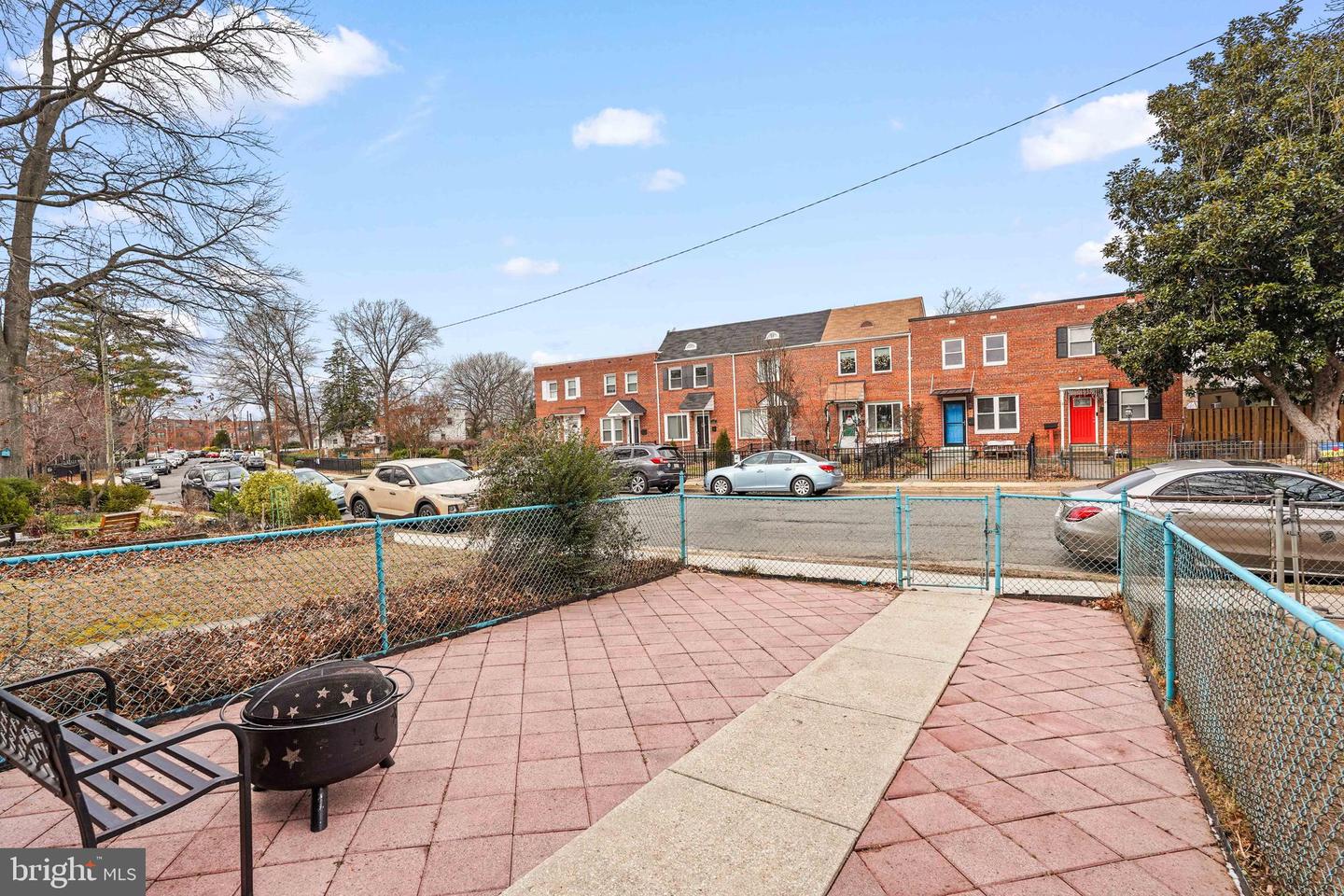 44 DALE ST, ALEXANDRIA, Virginia 22305, 3 Bedrooms Bedrooms, ,2 BathroomsBathrooms,Residential,For sale,44 DALE ST,VAAX2052622 MLS # VAAX2052622