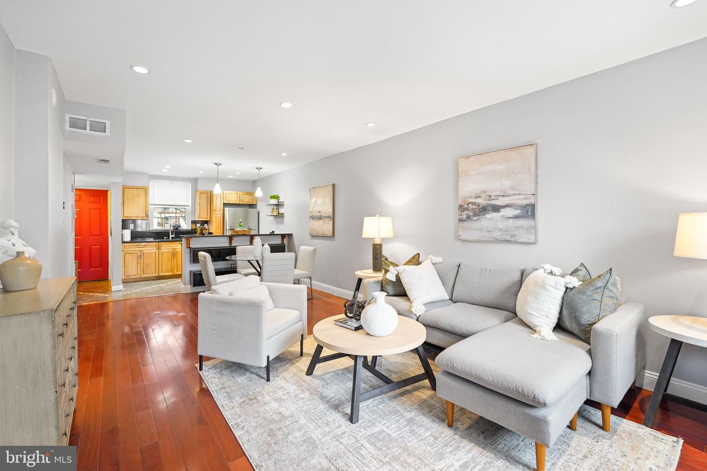 44 DALE ST, ALEXANDRIA, Virginia 22305, 3 Bedrooms Bedrooms, ,2 BathroomsBathrooms,Residential,For sale,44 DALE ST,VAAX2052622 MLS # VAAX2052622