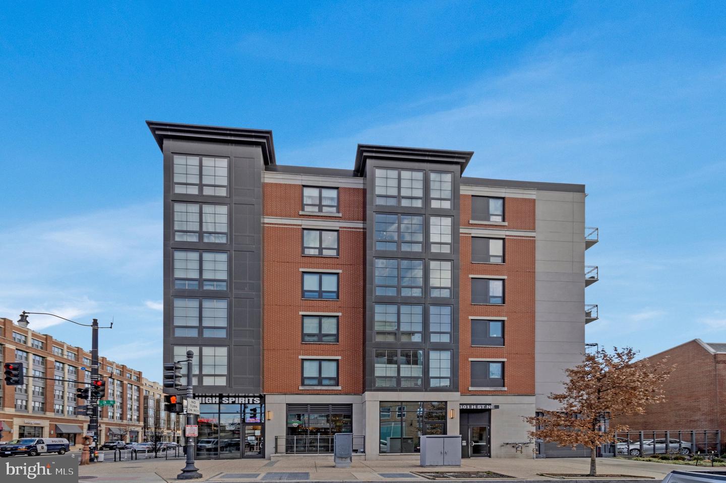 301 H ST NE #PH-602, WASHINGTON, District Of Columbia 20002, 2 Bedrooms Bedrooms, ,2 BathroomsBathrooms,Residential,For sale,301 H ST NE #PH-602,DCDC2235726 MLS # DCDC2235726