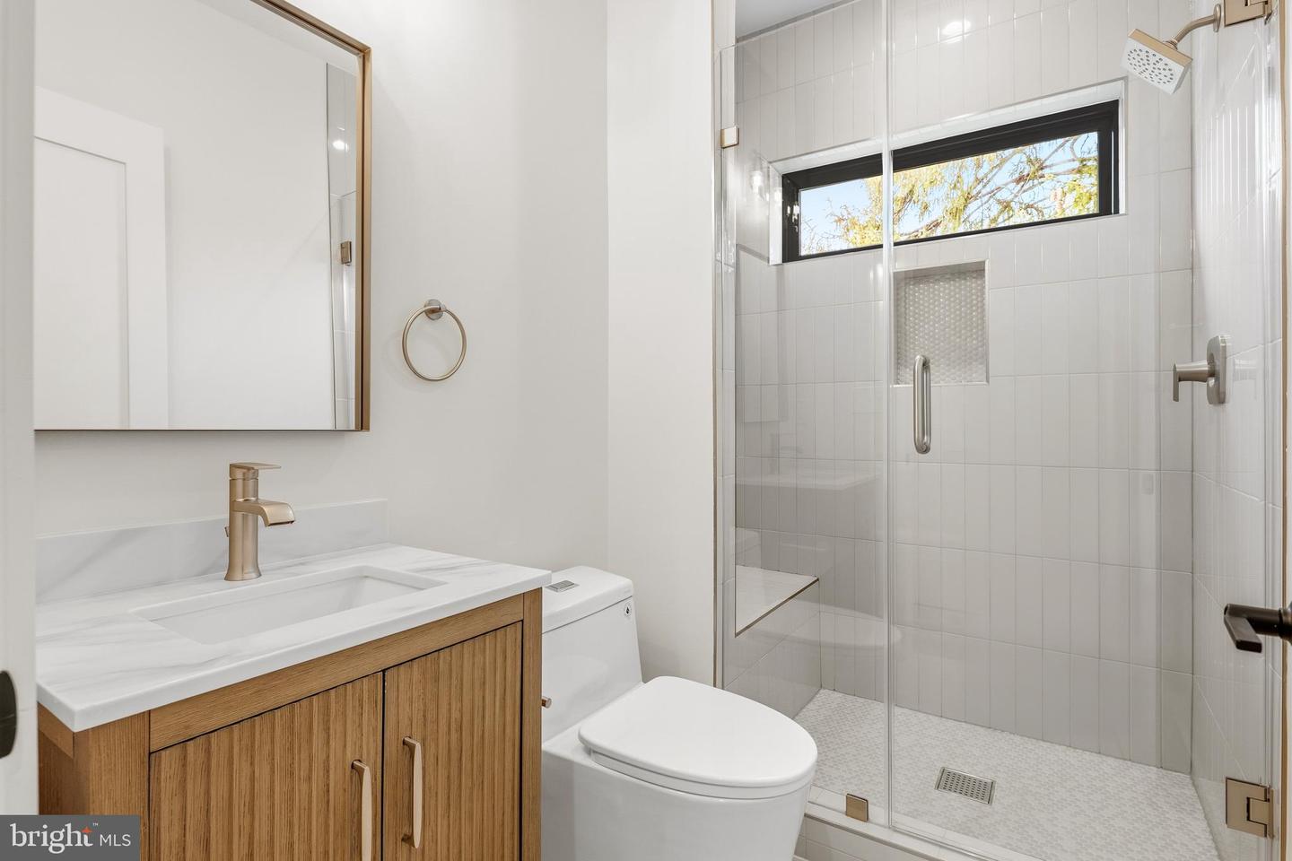 6238 22ND ST N, ARLINGTON, Virginia 22205, 6 Bedrooms Bedrooms, ,6 BathroomsBathrooms,Residential,For sale,6238 22ND ST N,VAAR2067152 MLS # VAAR2067152