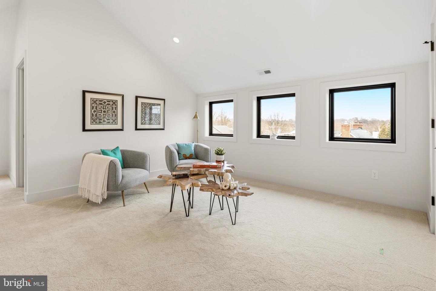 6238 22ND ST N, ARLINGTON, Virginia 22205, 6 Bedrooms Bedrooms, ,6 BathroomsBathrooms,Residential,For sale,6238 22ND ST N,VAAR2067152 MLS # VAAR2067152