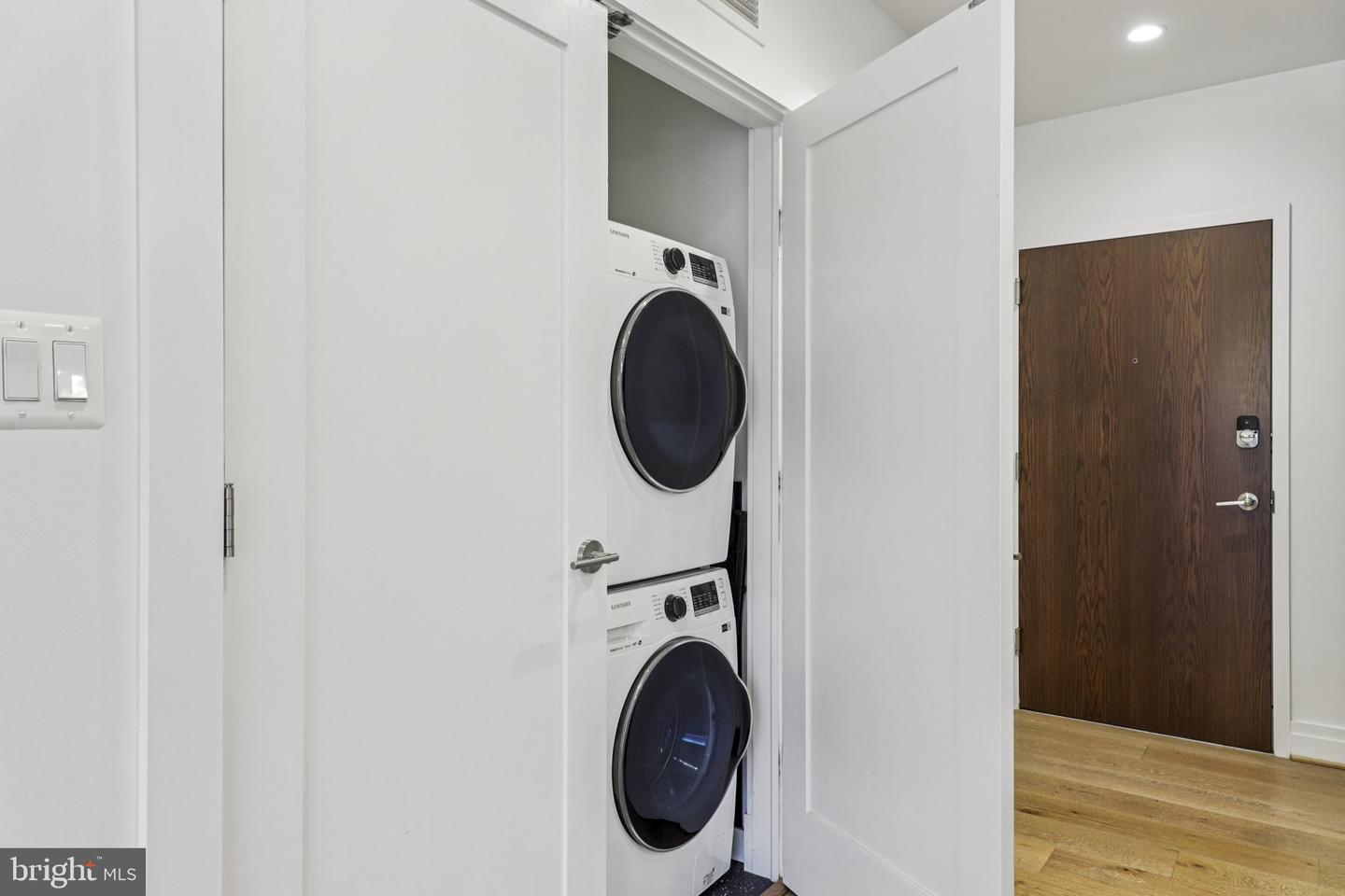 301 H ST NE #201, WASHINGTON, District Of Columbia 20002, 2 Bedrooms Bedrooms, ,2 BathroomsBathrooms,Residential,For sale,301 H ST NE #201,DCDC2238872 MLS # DCDC2238872