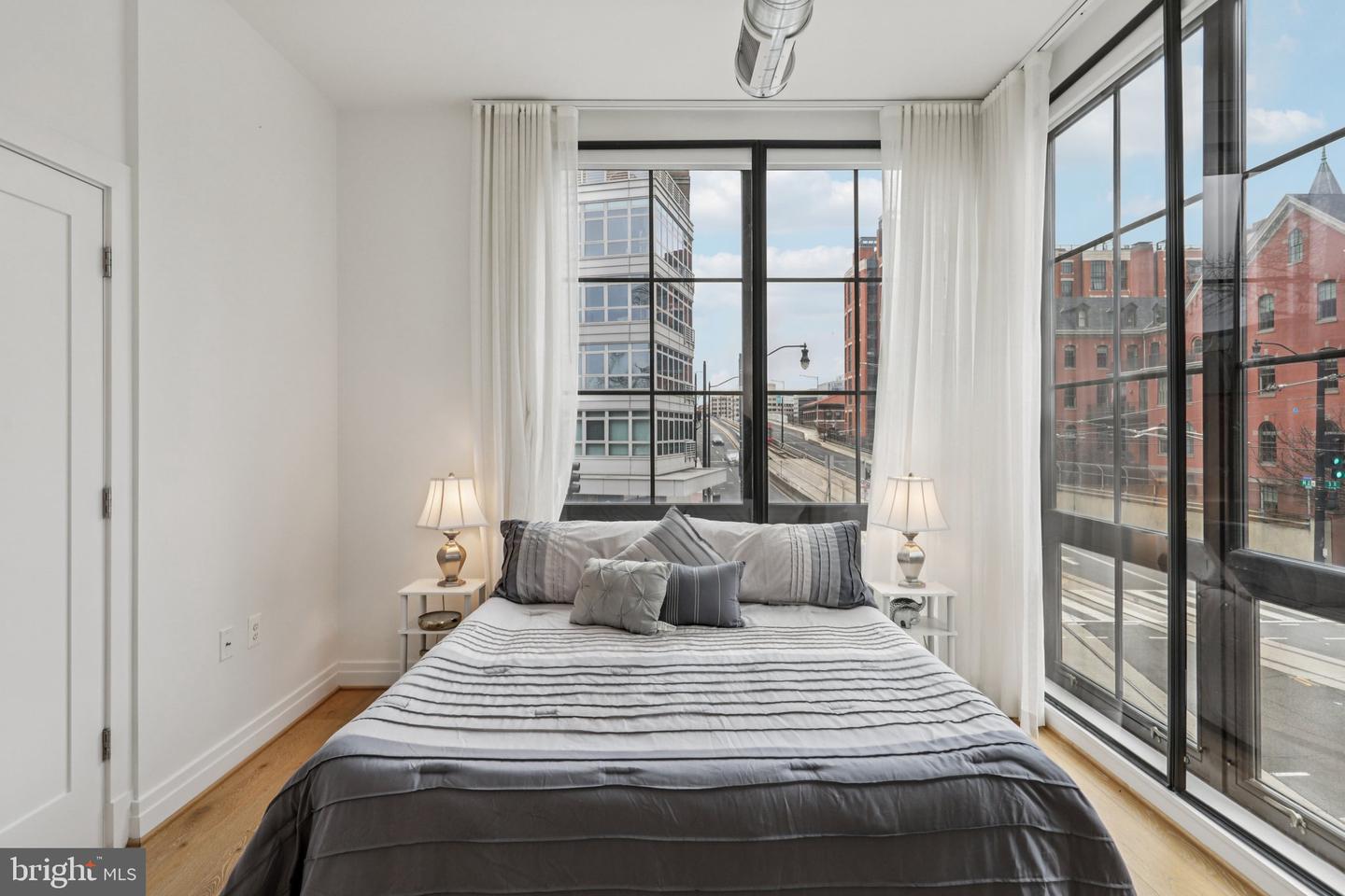 301 H ST NE #201, WASHINGTON, District Of Columbia 20002, 2 Bedrooms Bedrooms, ,2 BathroomsBathrooms,Residential,For sale,301 H ST NE #201,DCDC2238872 MLS # DCDC2238872