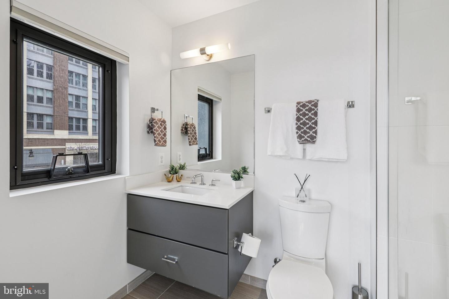 301 H ST NE #201, WASHINGTON, District Of Columbia 20002, 2 Bedrooms Bedrooms, ,2 BathroomsBathrooms,Residential,For sale,301 H ST NE #201,DCDC2238872 MLS # DCDC2238872