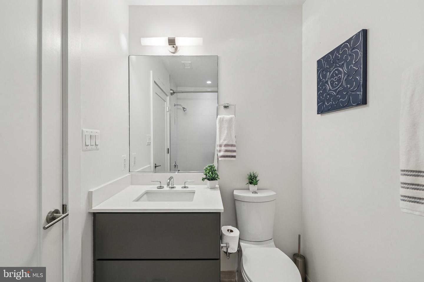 301 H ST NE #201, WASHINGTON, District Of Columbia 20002, 2 Bedrooms Bedrooms, ,2 BathroomsBathrooms,Residential,For sale,301 H ST NE #201,DCDC2238872 MLS # DCDC2238872