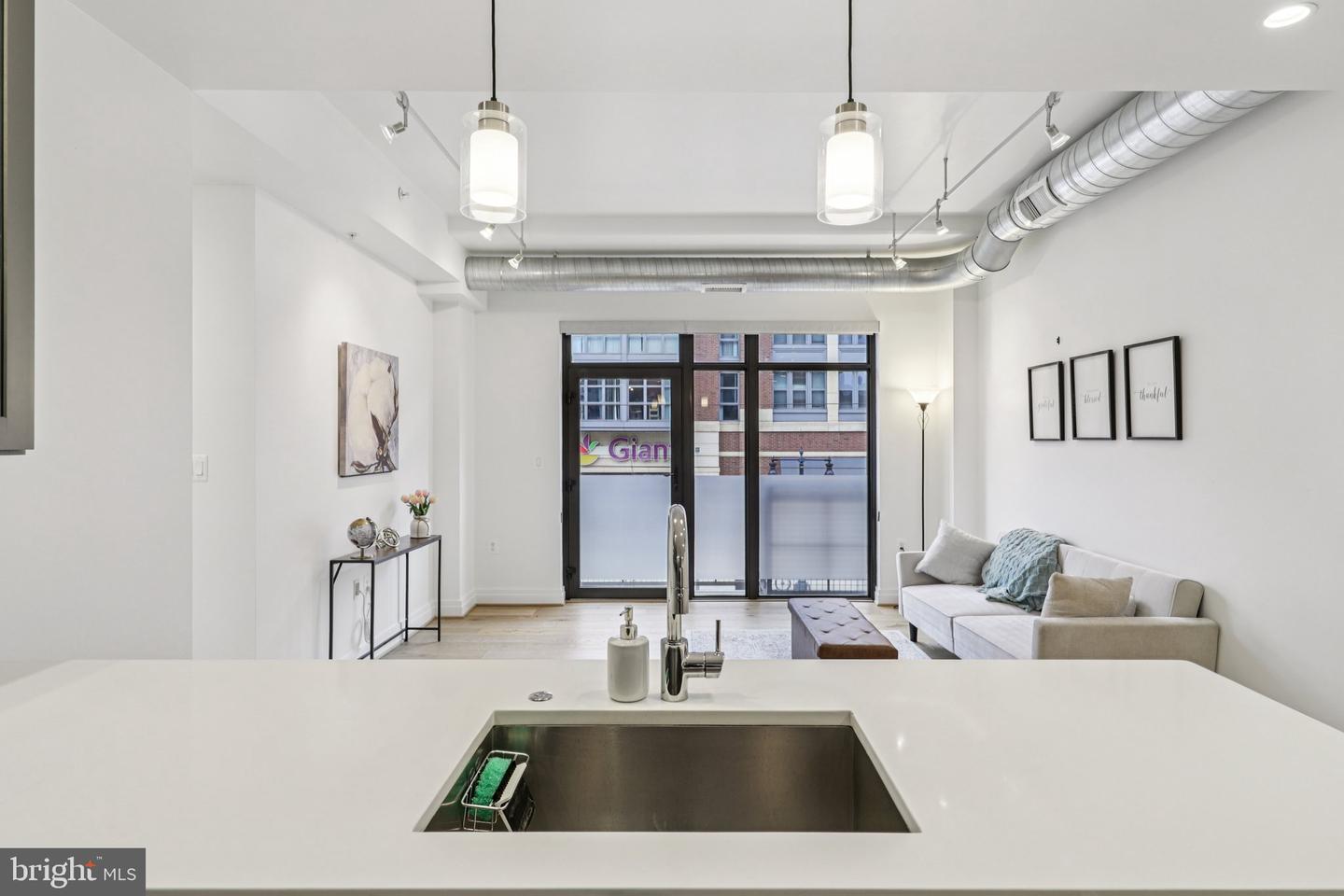 301 H ST NE #201, WASHINGTON, District Of Columbia 20002, 2 Bedrooms Bedrooms, ,2 BathroomsBathrooms,Residential,For sale,301 H ST NE #201,DCDC2238872 MLS # DCDC2238872