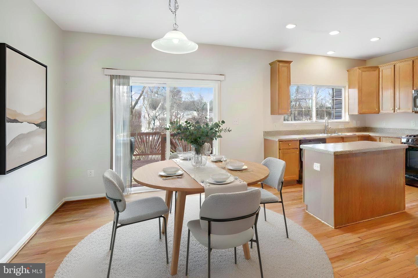 8270 LINBLAKE CT, MANASSAS, Virginia 20111, 3 Bedrooms Bedrooms, ,3 BathroomsBathrooms,Residential,For sale,8270 LINBLAKE CT,VAPW2109654 MLS # VAPW2109654