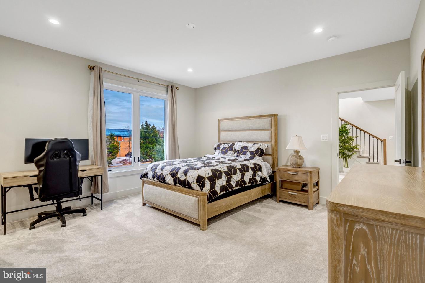 8709 YORKSHIRE LN, MANASSAS, Virginia 20111, 6 Bedrooms Bedrooms, ,6 BathroomsBathrooms,Residential,For sale,8709 YORKSHIRE LN,VAPW2109672 MLS # VAPW2109672