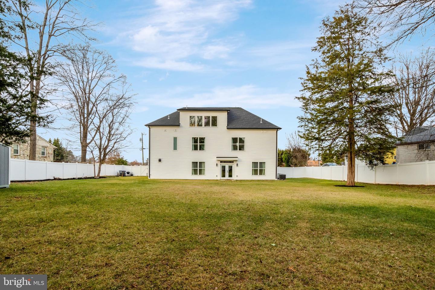 8709 YORKSHIRE LN, MANASSAS, Virginia 20111, 6 Bedrooms Bedrooms, ,6 BathroomsBathrooms,Residential,For sale,8709 YORKSHIRE LN,VAPW2109672 MLS # VAPW2109672