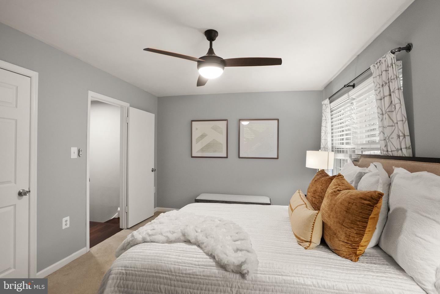 5716 EVERGREEN KNOLL CT, ALEXANDRIA, Virginia 22303, 3 Bedrooms Bedrooms, ,3 BathroomsBathrooms,Residential,For sale,5716 EVERGREEN KNOLL CT,VAFX2283586 MLS # VAFX2283586