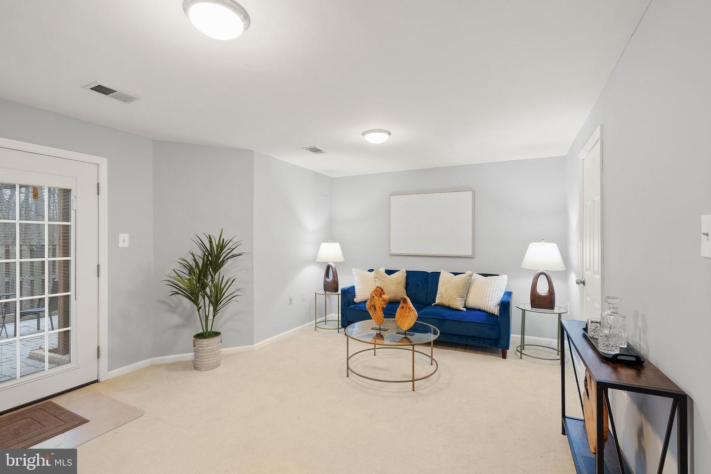 5716 EVERGREEN KNOLL CT, ALEXANDRIA, Virginia 22303, 3 Bedrooms Bedrooms, ,3 BathroomsBathrooms,Residential,For sale,5716 EVERGREEN KNOLL CT,VAFX2283586 MLS # VAFX2283586