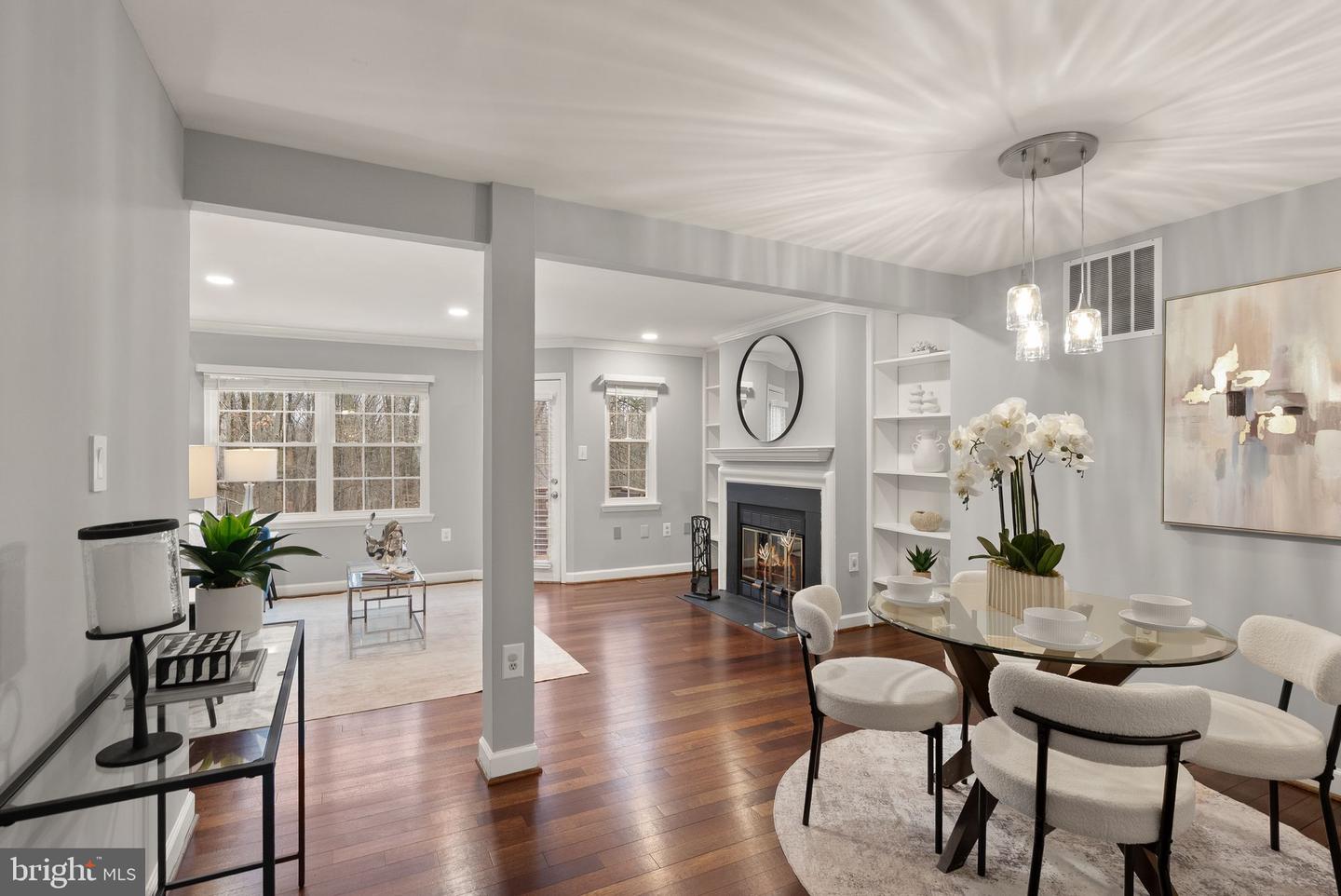 5716 EVERGREEN KNOLL CT, ALEXANDRIA, Virginia 22303, 3 Bedrooms Bedrooms, ,3 BathroomsBathrooms,Residential,For sale,5716 EVERGREEN KNOLL CT,VAFX2283586 MLS # VAFX2283586