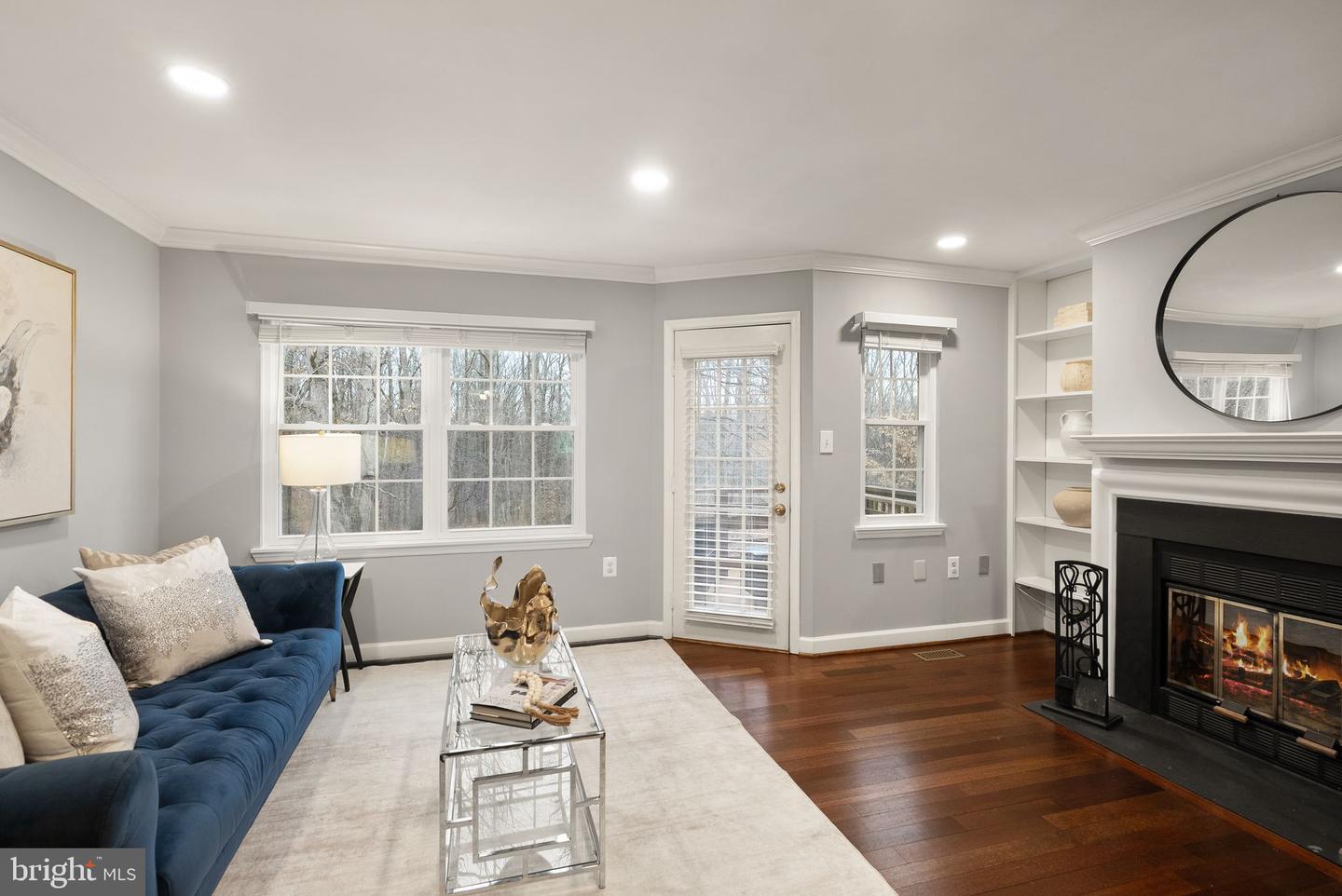 5716 EVERGREEN KNOLL CT, ALEXANDRIA, Virginia 22303, 3 Bedrooms Bedrooms, ,3 BathroomsBathrooms,Residential,For sale,5716 EVERGREEN KNOLL CT,VAFX2283586 MLS # VAFX2283586