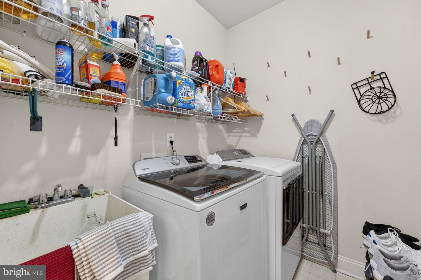 19873 BETHPAGE CT, ASHBURN, Virginia 20147, 3 Bedrooms Bedrooms, ,2 BathroomsBathrooms,Residential,For sale,19873 BETHPAGE CT,VALO2113118 MLS # VALO2113118