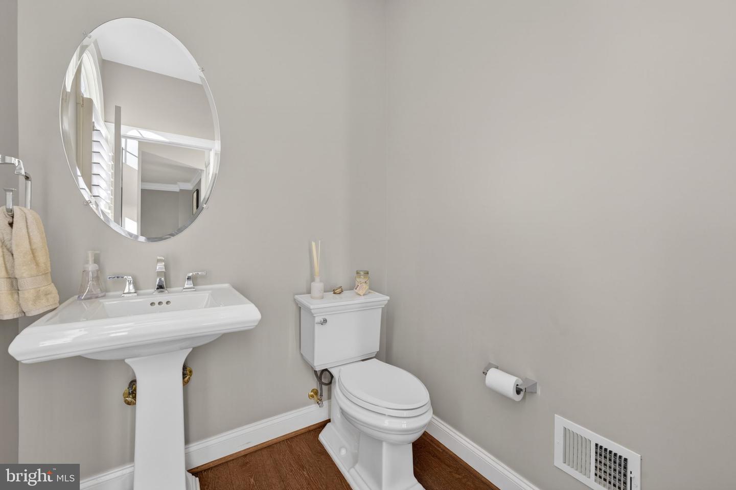 19873 BETHPAGE CT, ASHBURN, Virginia 20147, 3 Bedrooms Bedrooms, ,2 BathroomsBathrooms,Residential,For sale,19873 BETHPAGE CT,VALO2113118 MLS # VALO2113118