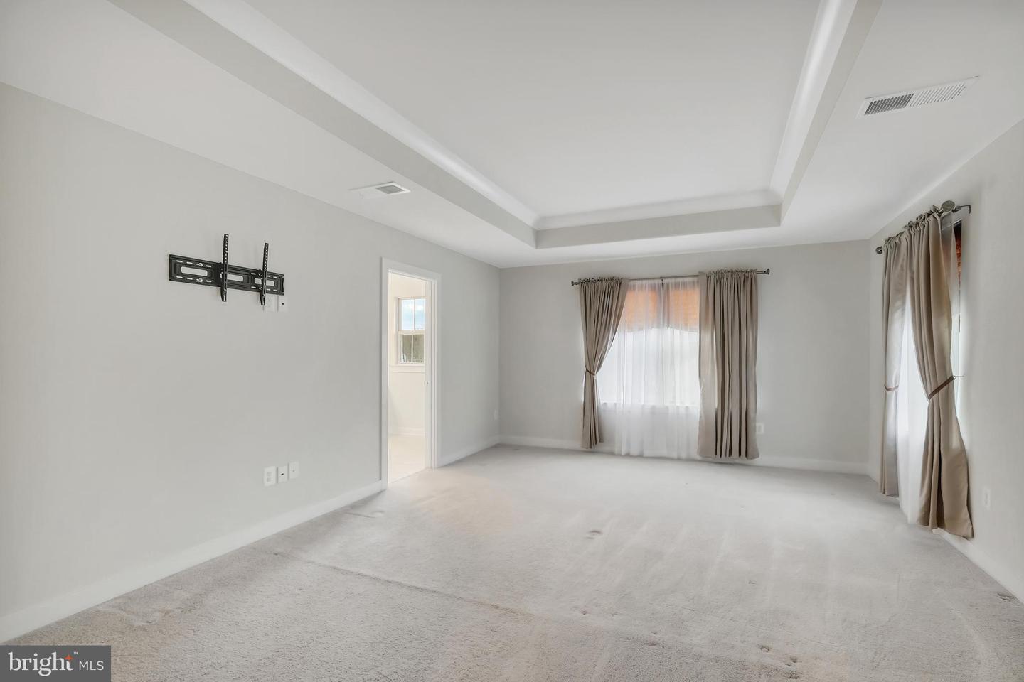 17251 OLD INGELSIDE DR, ROUND HILL, Virginia 20141, 4 Bedrooms Bedrooms, ,2 BathroomsBathrooms,Residential,For sale,17251 OLD INGELSIDE DR,VALO2113130 MLS # VALO2113130 17251 OLD INGELSIDE DR, ROUND HILL, Virginia 20141, 4 Bedrooms Bedrooms, ,2 BathroomsBathrooms,Residential,For sale,17251 OLD INGELSIDE DR,VALO2113130 MLS # VALO2113130