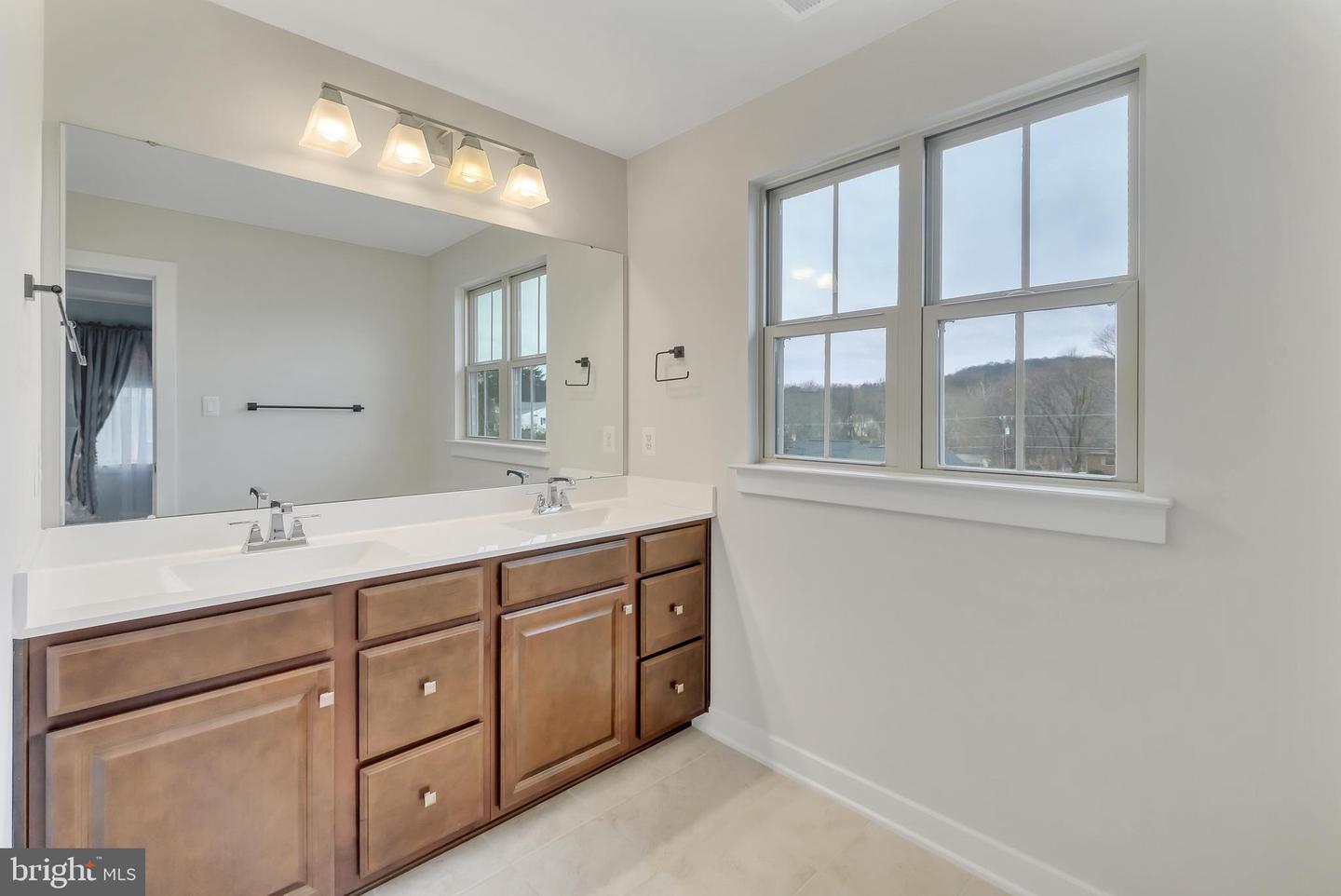 17251 OLD INGELSIDE DR, ROUND HILL, Virginia 20141, 4 Bedrooms Bedrooms, ,2 BathroomsBathrooms,Residential,For sale,17251 OLD INGELSIDE DR,VALO2113130 MLS # VALO2113130 17251 OLD INGELSIDE DR, ROUND HILL, Virginia 20141, 4 Bedrooms Bedrooms, ,2 BathroomsBathrooms,Residential,For sale,17251 OLD INGELSIDE DR,VALO2113130 MLS # VALO2113130