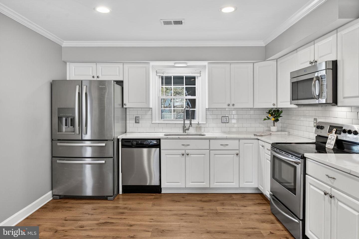 6389 LANCASTER DR, WARRENTON, Virginia 20187, 4 Bedrooms Bedrooms, 14 Rooms Rooms,2 BathroomsBathrooms,Residential,For sale,6389 LANCASTER DR,VAFQ2020016 MLS # VAFQ2020016