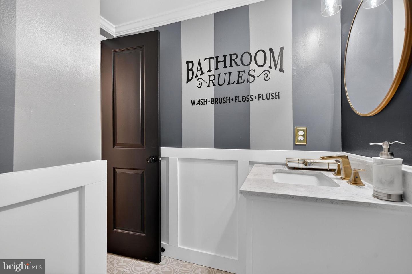 6389 LANCASTER DR, WARRENTON, Virginia 20187, 4 Bedrooms Bedrooms, 14 Rooms Rooms,2 BathroomsBathrooms,Residential,For sale,6389 LANCASTER DR,VAFQ2020016 MLS # VAFQ2020016