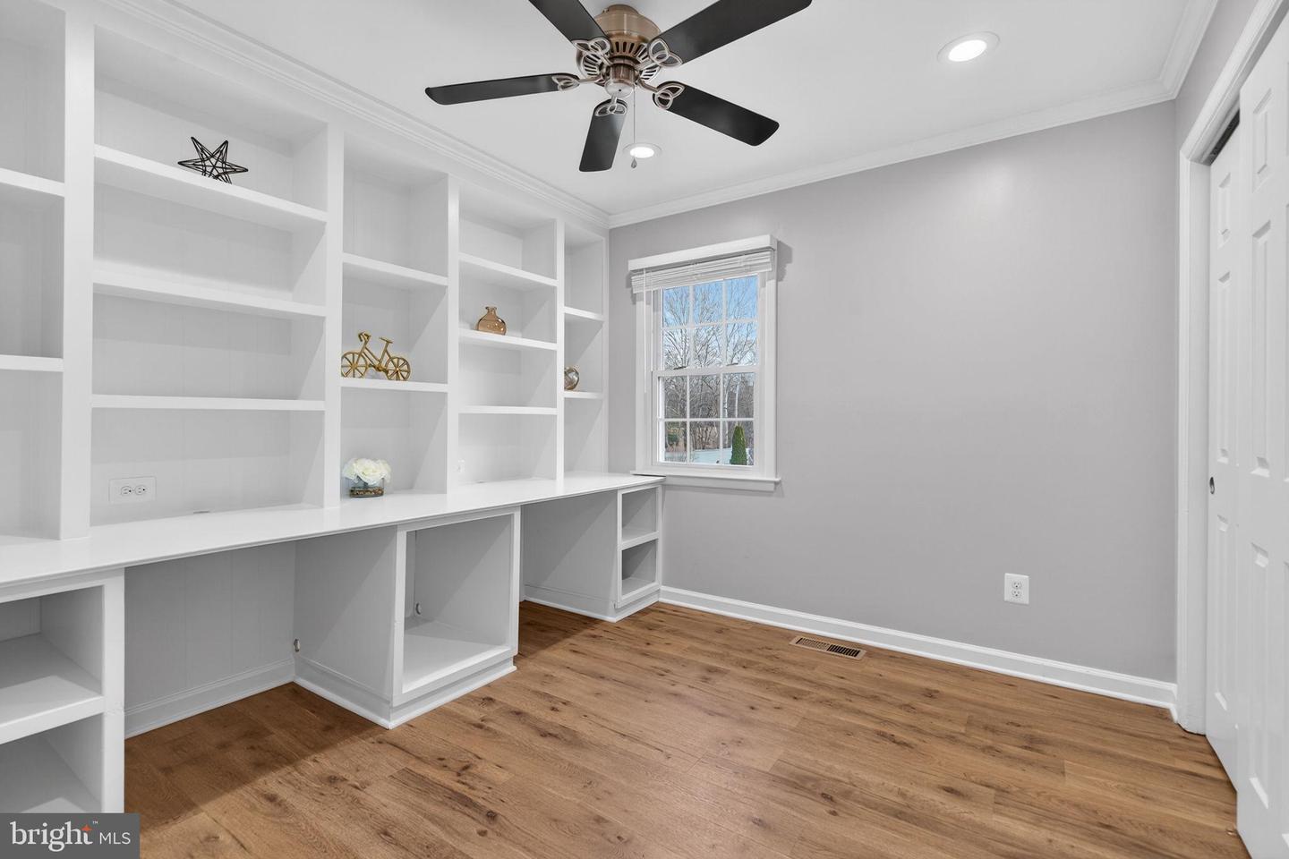 6389 LANCASTER DR, WARRENTON, Virginia 20187, 4 Bedrooms Bedrooms, 14 Rooms Rooms,2 BathroomsBathrooms,Residential,For sale,6389 LANCASTER DR,VAFQ2020016 MLS # VAFQ2020016