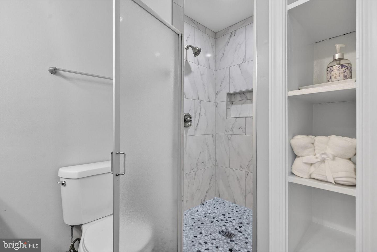 6389 LANCASTER DR, WARRENTON, Virginia 20187, 4 Bedrooms Bedrooms, 14 Rooms Rooms,2 BathroomsBathrooms,Residential,For sale,6389 LANCASTER DR,VAFQ2020016 MLS # VAFQ2020016