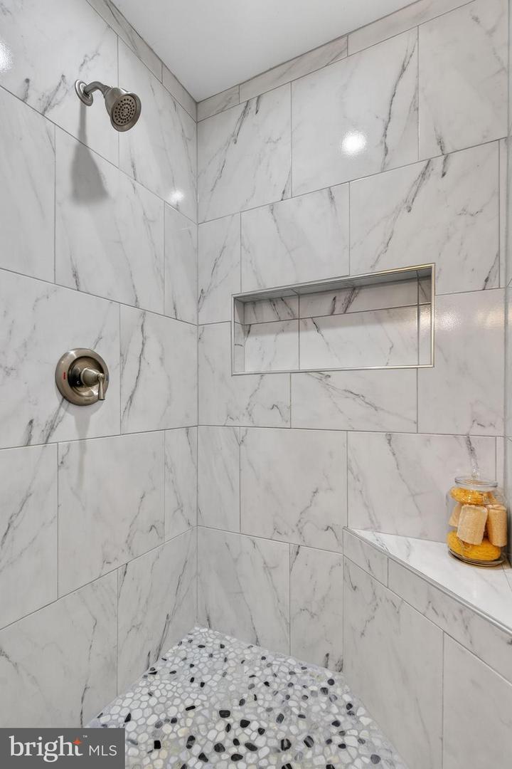 6389 LANCASTER DR, WARRENTON, Virginia 20187, 4 Bedrooms Bedrooms, 14 Rooms Rooms,2 BathroomsBathrooms,Residential,For sale,6389 LANCASTER DR,VAFQ2020016 MLS # VAFQ2020016