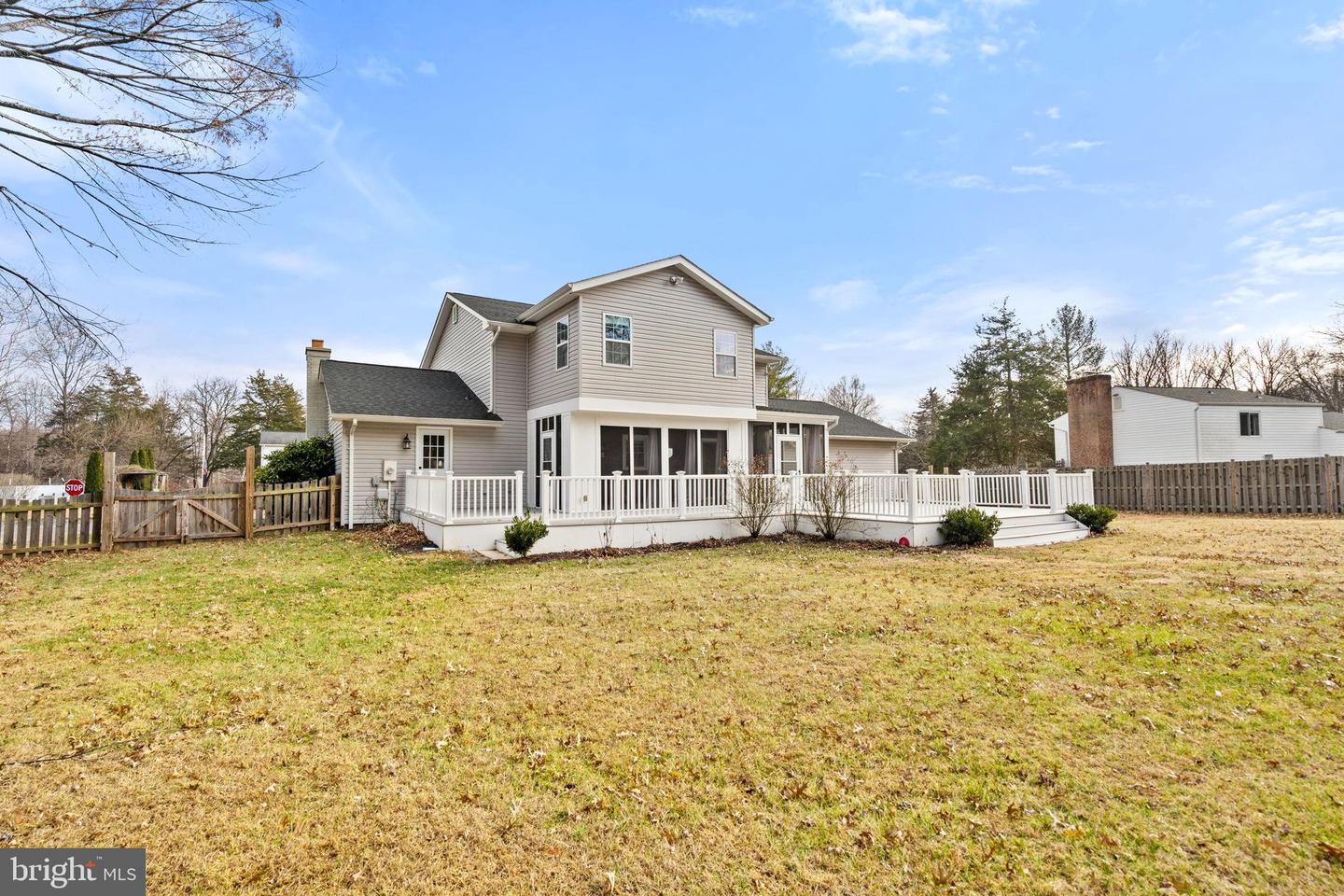 6389 LANCASTER DR, WARRENTON, Virginia 20187, 4 Bedrooms Bedrooms, 14 Rooms Rooms,2 BathroomsBathrooms,Residential,For sale,6389 LANCASTER DR,VAFQ2020016 MLS # VAFQ2020016