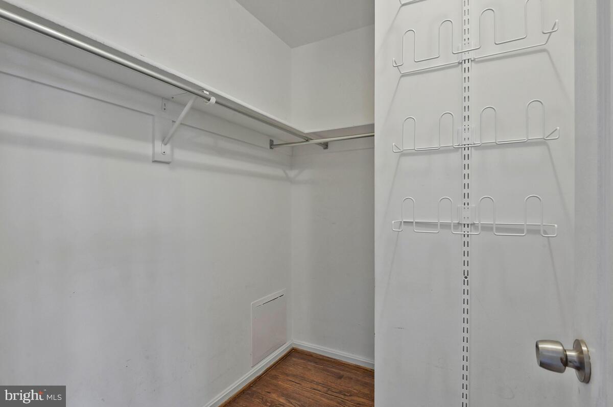 12025 EDGEMERE CIR, RESTON, Virginia 20190, 3 Bedrooms Bedrooms, ,3 BathroomsBathrooms,Residential,For sale,12025 EDGEMERE CIR,VAFX2283716 MLS # VAFX2283716