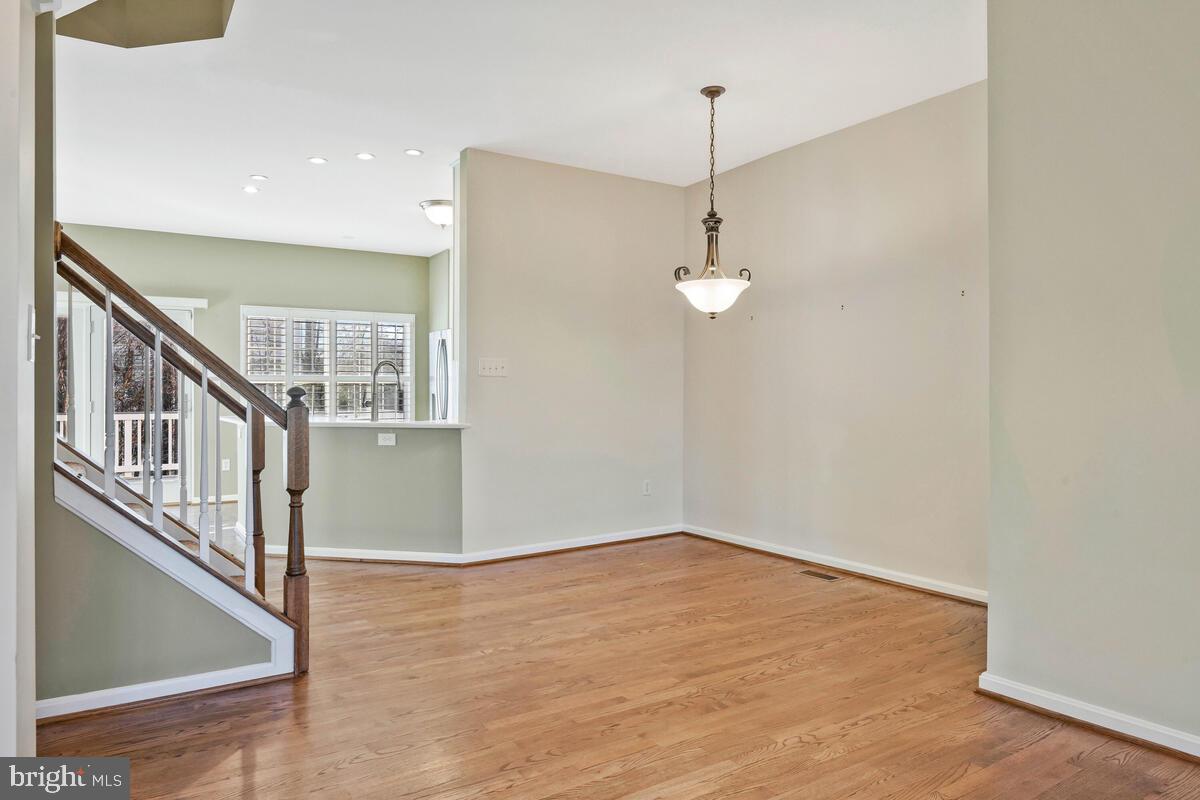 12025 EDGEMERE CIR, RESTON, Virginia 20190, 3 Bedrooms Bedrooms, ,3 BathroomsBathrooms,Residential,For sale,12025 EDGEMERE CIR,VAFX2283716 MLS # VAFX2283716